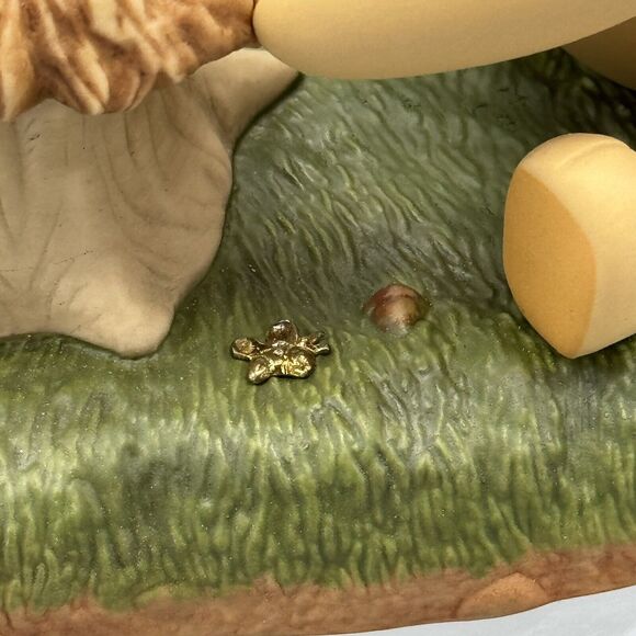 Vtg Disney Pooh and Friends Winnie the Pooh Figure Welcome Little One Blue Bird - Picture 3 of 16